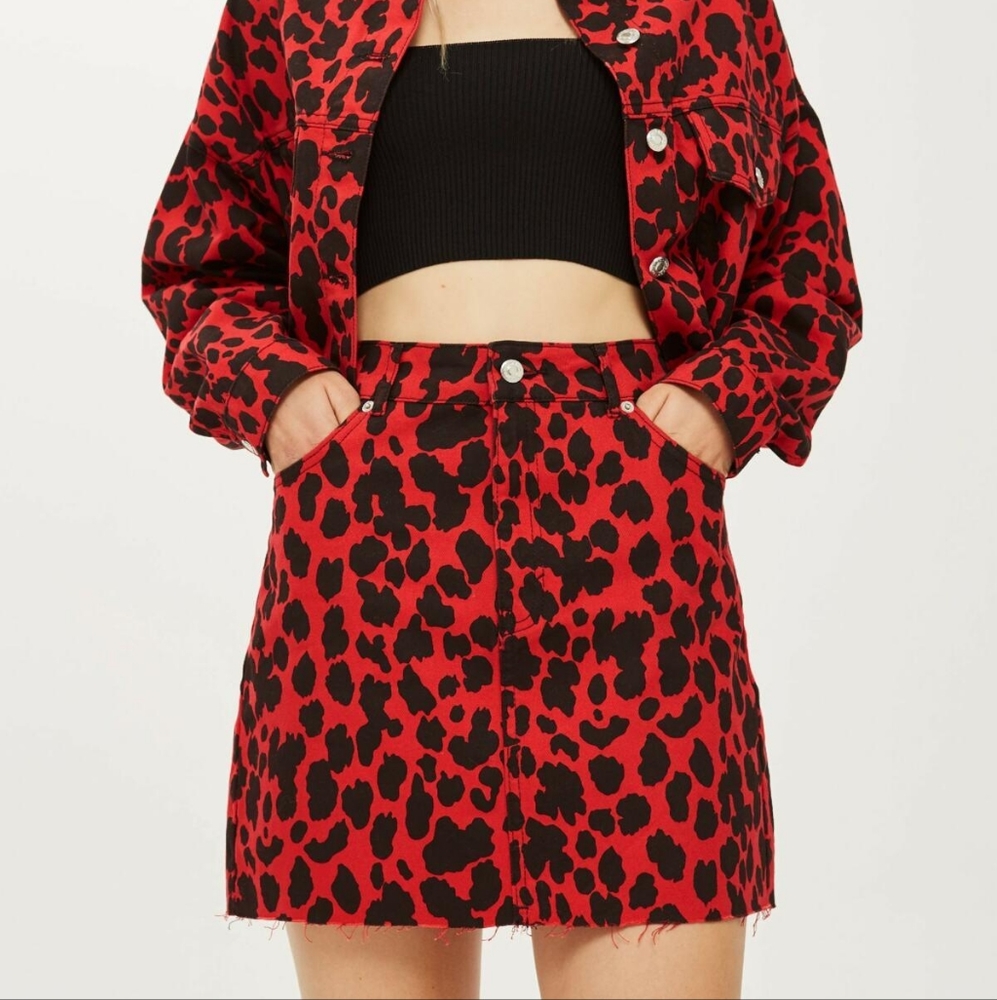 TOPSHOP moto Leopard Print Denim Skirt size 8 Red Black